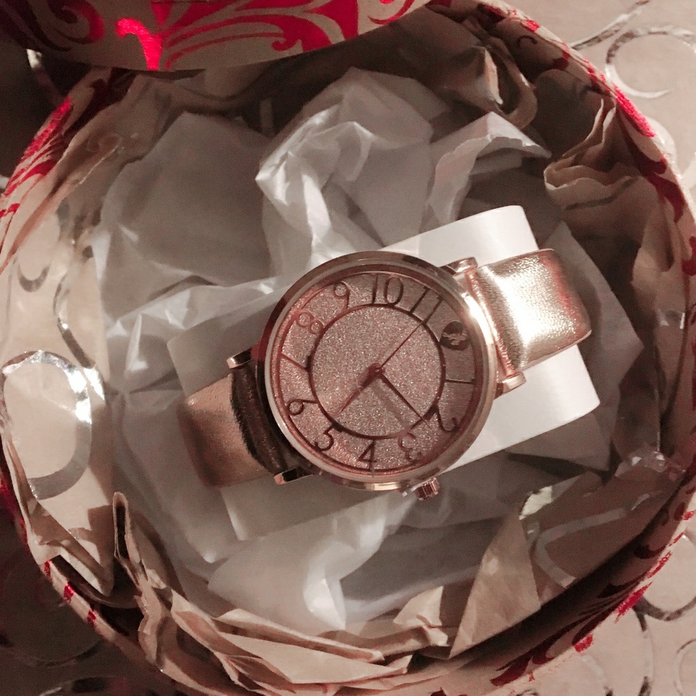 Rose gold watch - Picture 1 of 1